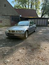 BMW 318 Benzin - BMW 318 aus 2004: Kombi
