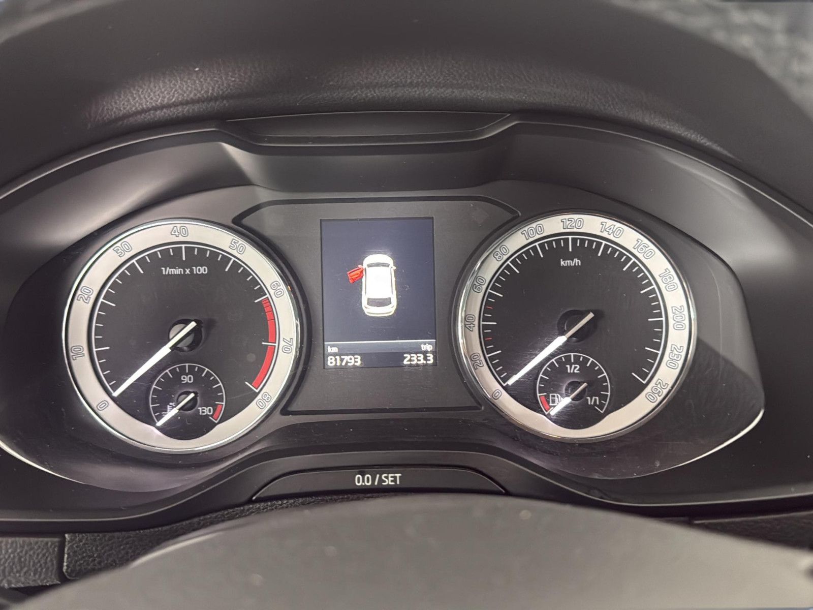 Fahrzeugabbildung SKODA Karoq Style/AHK / unfallfrei