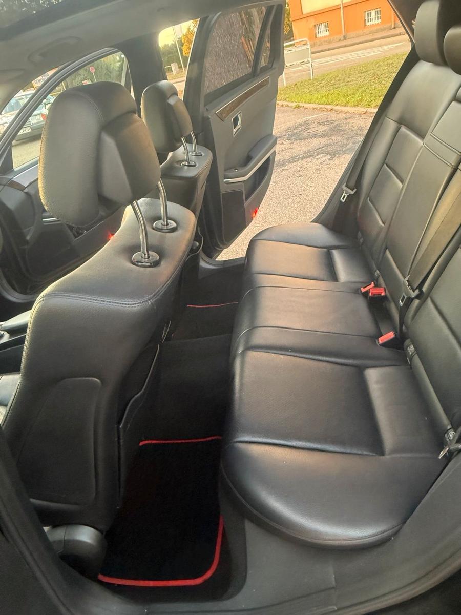 Mercedes-Benz E200 2011 — photo 8