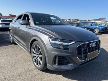 Audi Q8 - 2