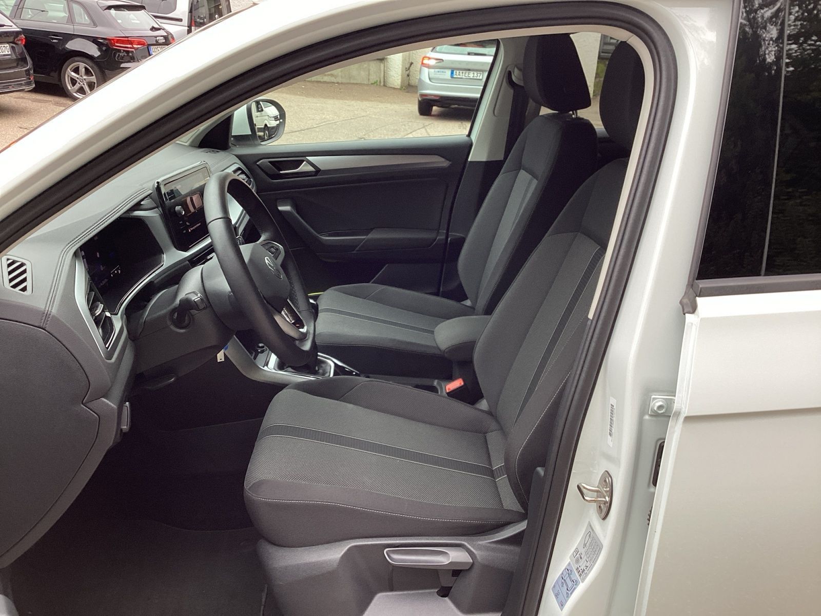 Volkswagen T-Roc - Bild 7