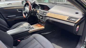 Mercedes E 350 - 11