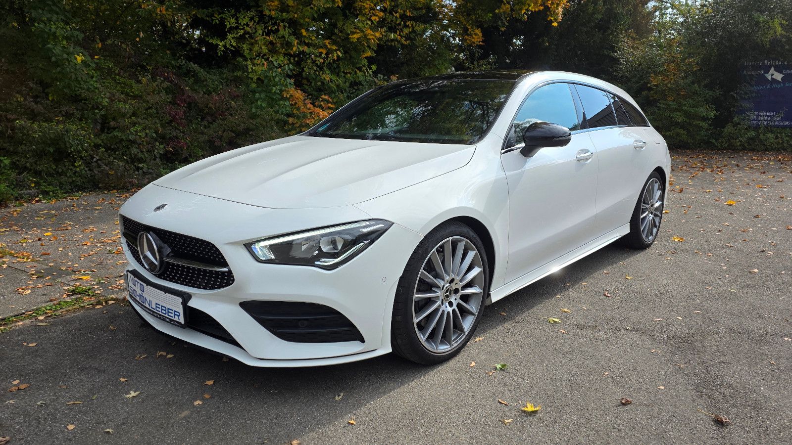 MERCEDES-BENZ CLA 250 Shooting  4Matic AMG*Pano*Navi*SHZ*LED*