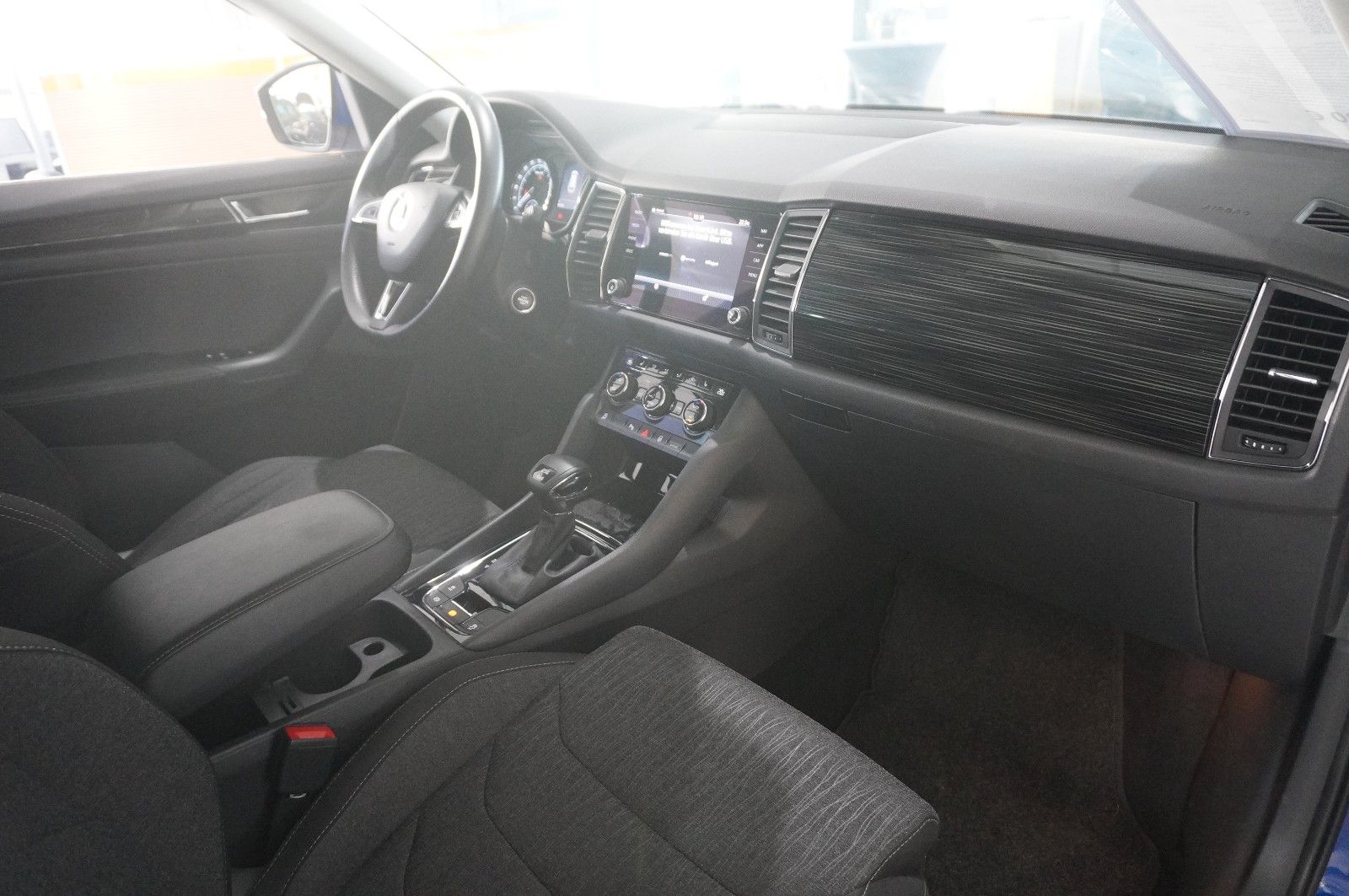 Fahrzeugabbildung SKODA Kodiaq 2.0 TDI STYLE 4X4 DSG NAVI/LED/SHZ/SPORT