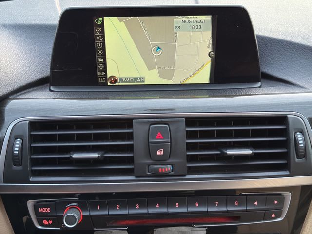 BMW 318 d Touring xDrive Luxury Line*LED*NAVI*PDC