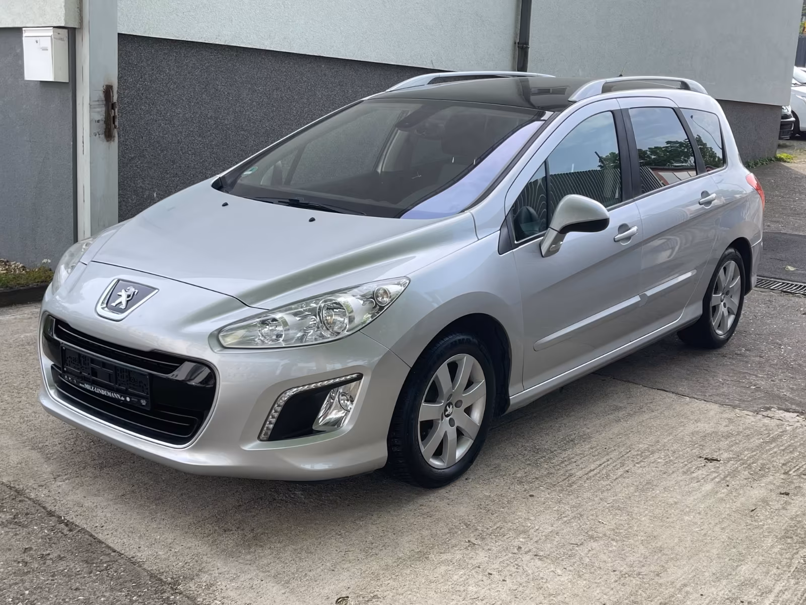 Peugeot 308 SW Business-Line Tempomat P-Dach AHK