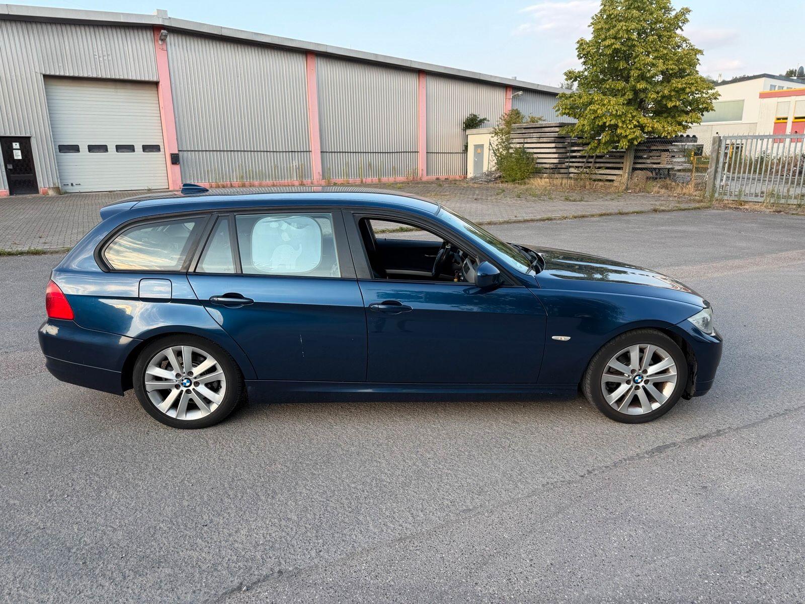 BMW 316 2010 — engine 116 HP (85kW)
