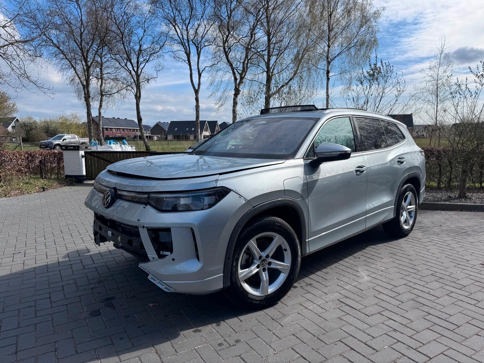 Volkswagen Tayron 1.5 TSI eHybrid 150 kW Elegance PANO HUD