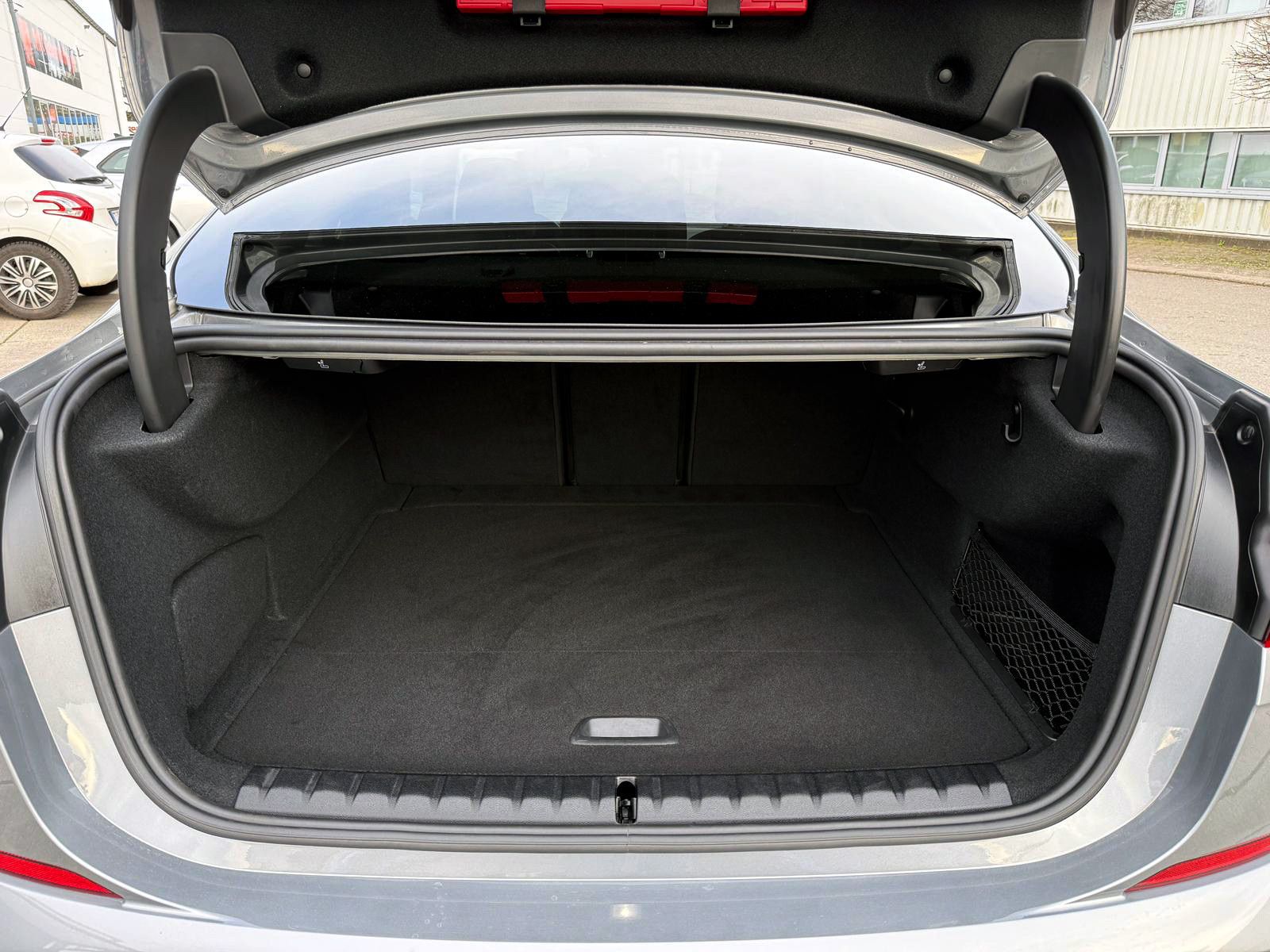 Fahrzeugabbildung BMW 220i Gran Coupé Steptr. M-Sport LED PANO KAM SHZ