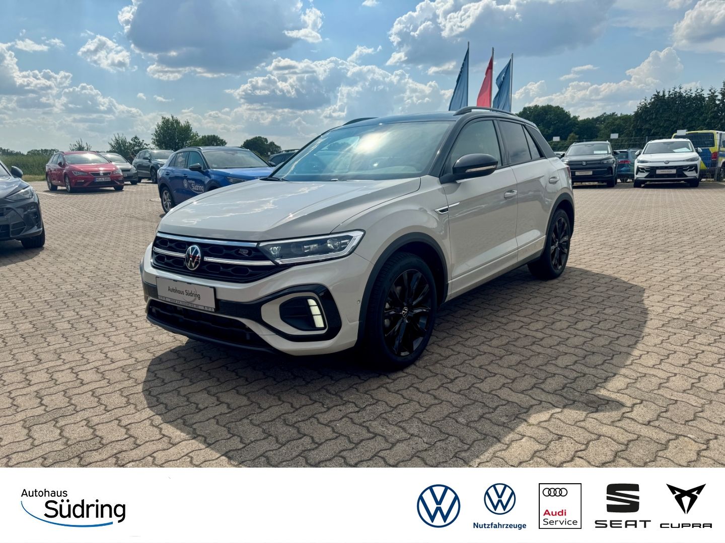 T-Roc 1,5 TSI R-Line DSG BlackStyle AHK Rückfk.