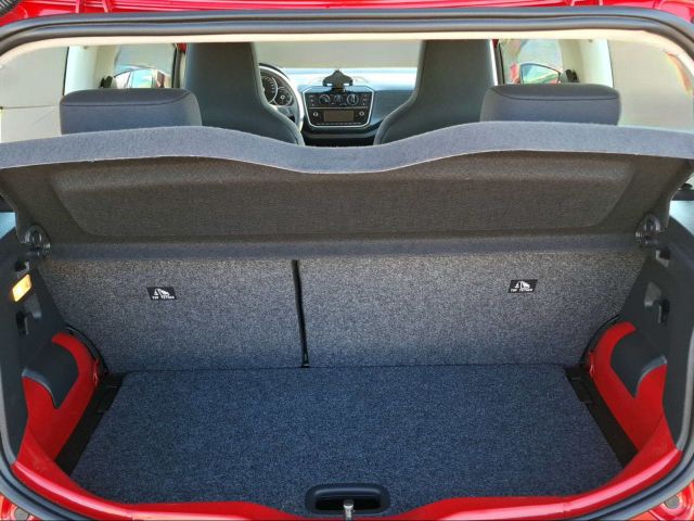 UP! 1.0 SHZ+KLIMA+BT+DAB