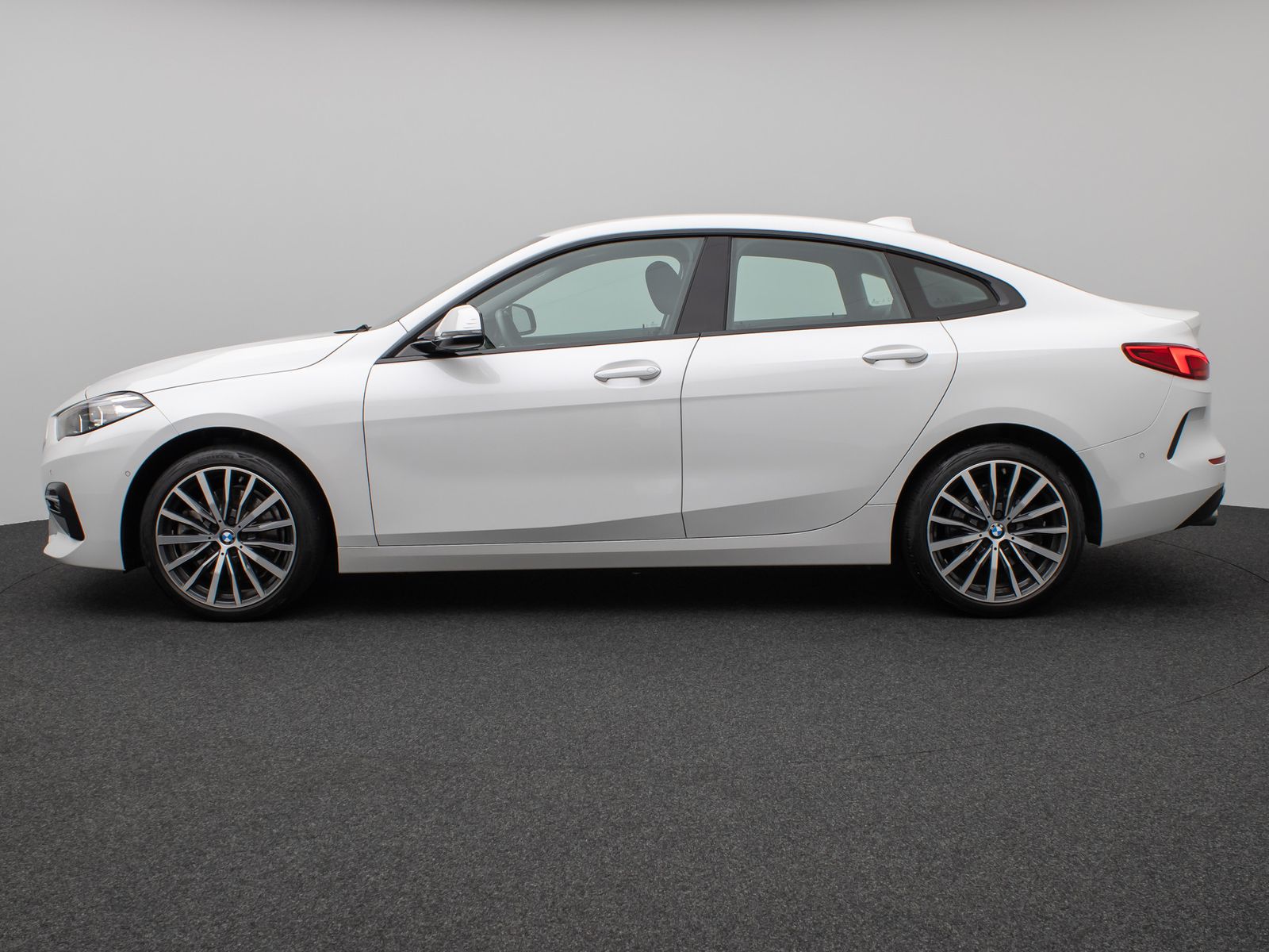 Fahrzeugabbildung BMW 220d Gran Coupé SportLine Kamera DAB HiFi Lenkrh