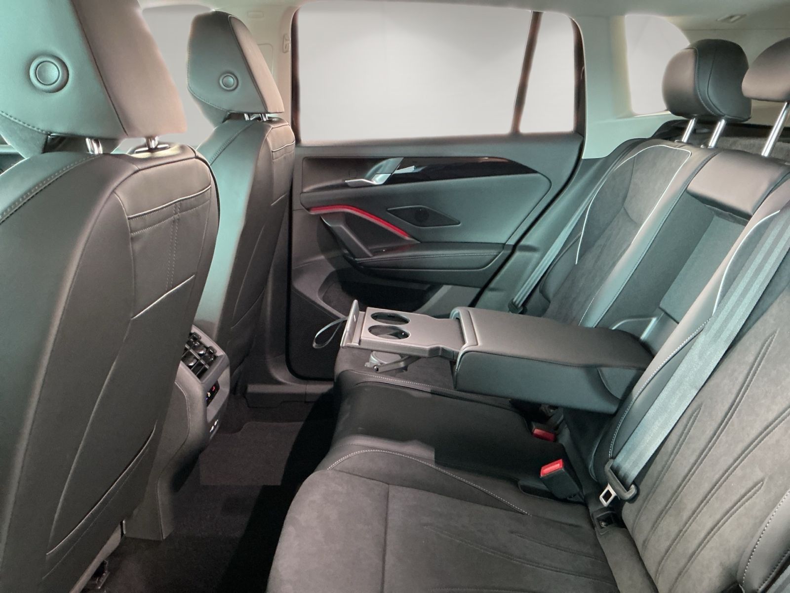 Volkswagen Tiguan - Bild 12