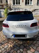 Porsche Macan Turbo - Porsche Macan Gebrauchtwagen in Hamburg