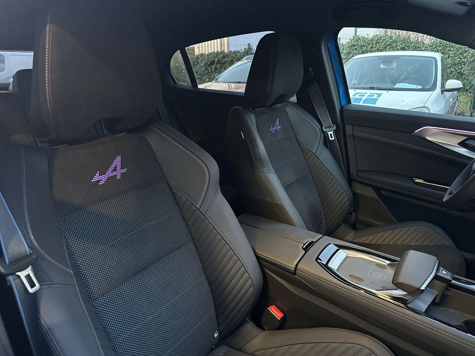 Renault Rafale - Bild 13