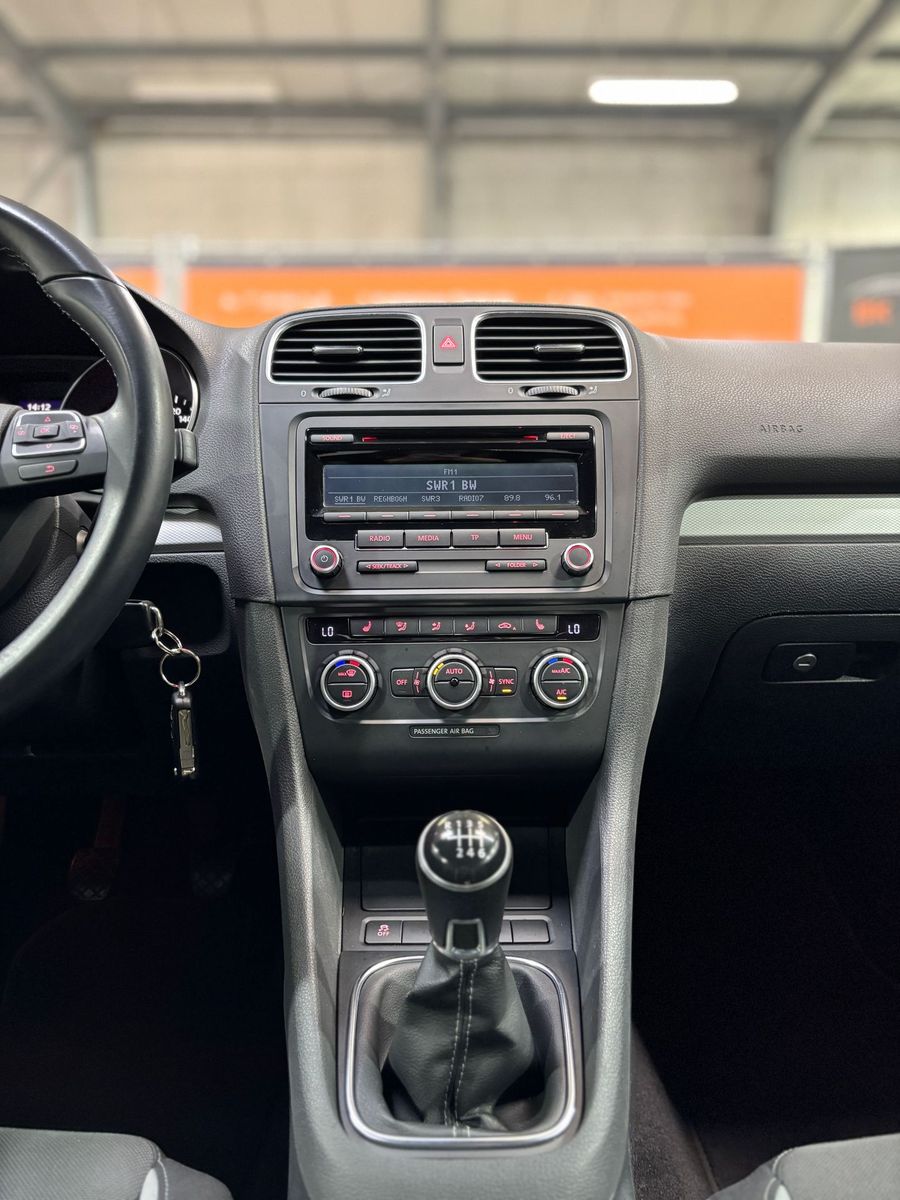 Fahrzeugabbildung Volkswagen Golf Cabrio 1.4TSI Life Klima#PDC#Tempomat