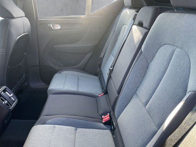 XC 40 B4 AWD Plus Dark (EURO 6d) LED+Keyless