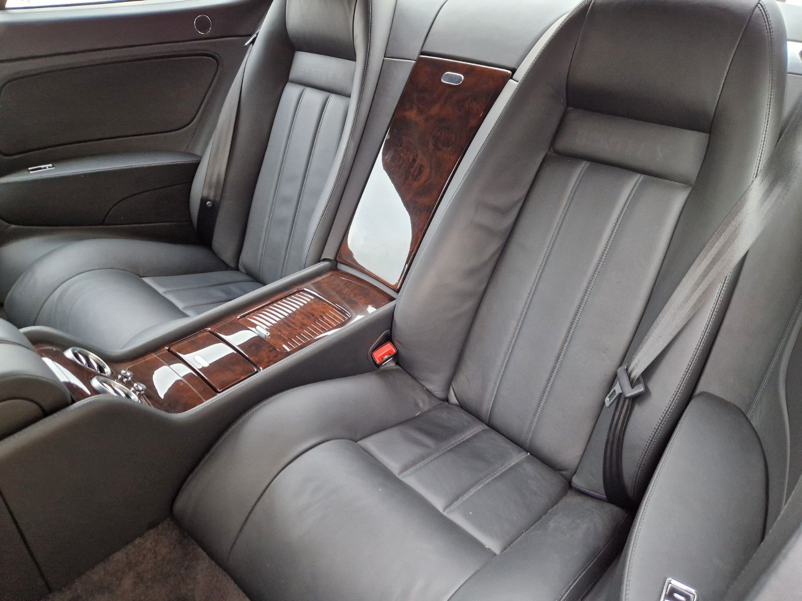Fahrzeugabbildung Bentley Continental GT*Dt. Auto*Scheckheft*Massage*TOP