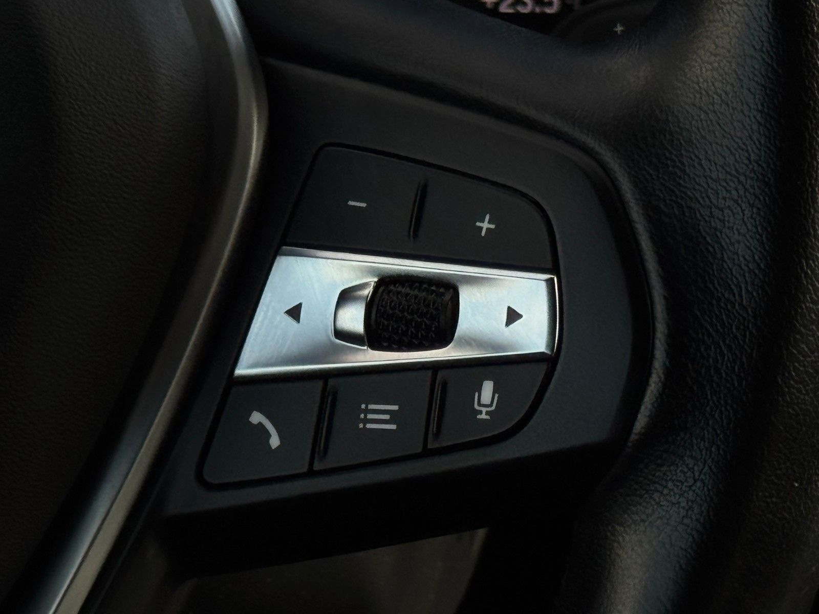 Fahrzeugabbildung BMW 420i Cabrio Aut. Memory Leder CAM HiFi AHK