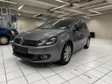 Volkswagen Golf VI Style*DSG*Bi-Xenon*PDC*Navi*Allwetter - Volkswagen Golf aus 2012 mit Diesel-Antrieb