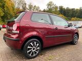 Volkswagen Polo IV Tour PDC KLIMA CD - Volkswagen Polo Tour mit Benzin-Antrieb
