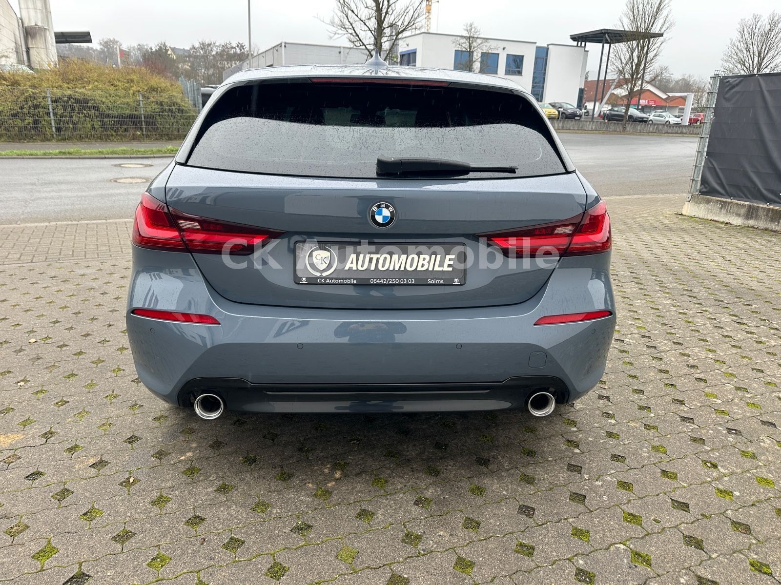 Fahrzeugabbildung BMW 118d Sport-Line/Shadow-Line/Navi/Pano/LED/PDC