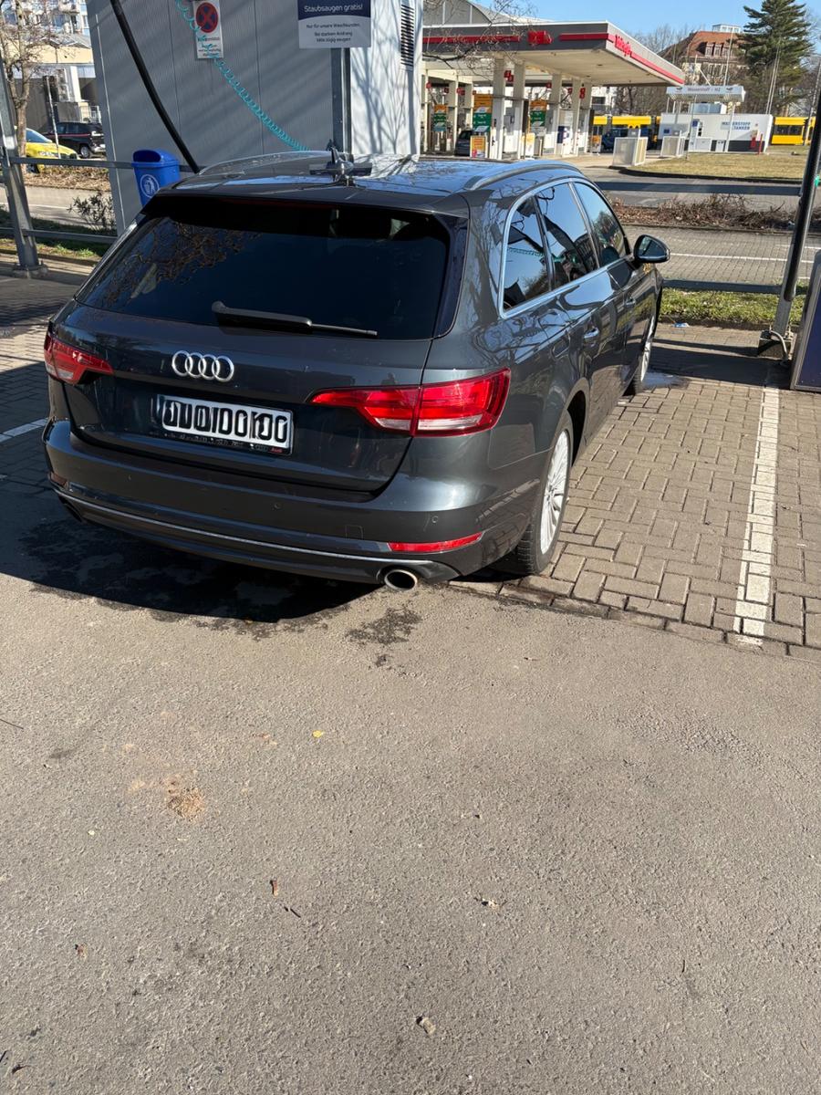 Audi A4 2.0 TFSI 140kW ultra S tr design Avant design