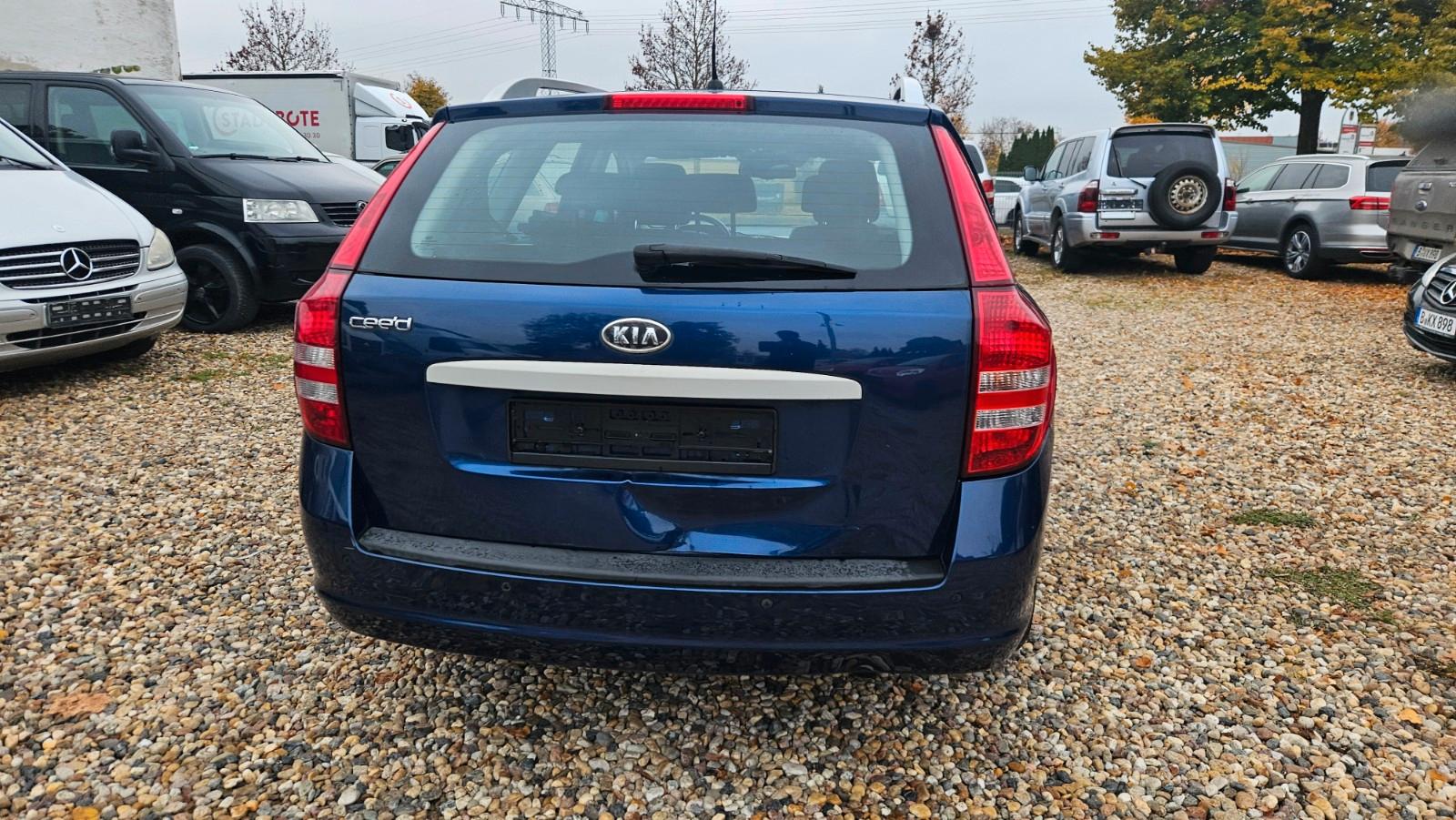Kia cee'd 2009 — photo 6