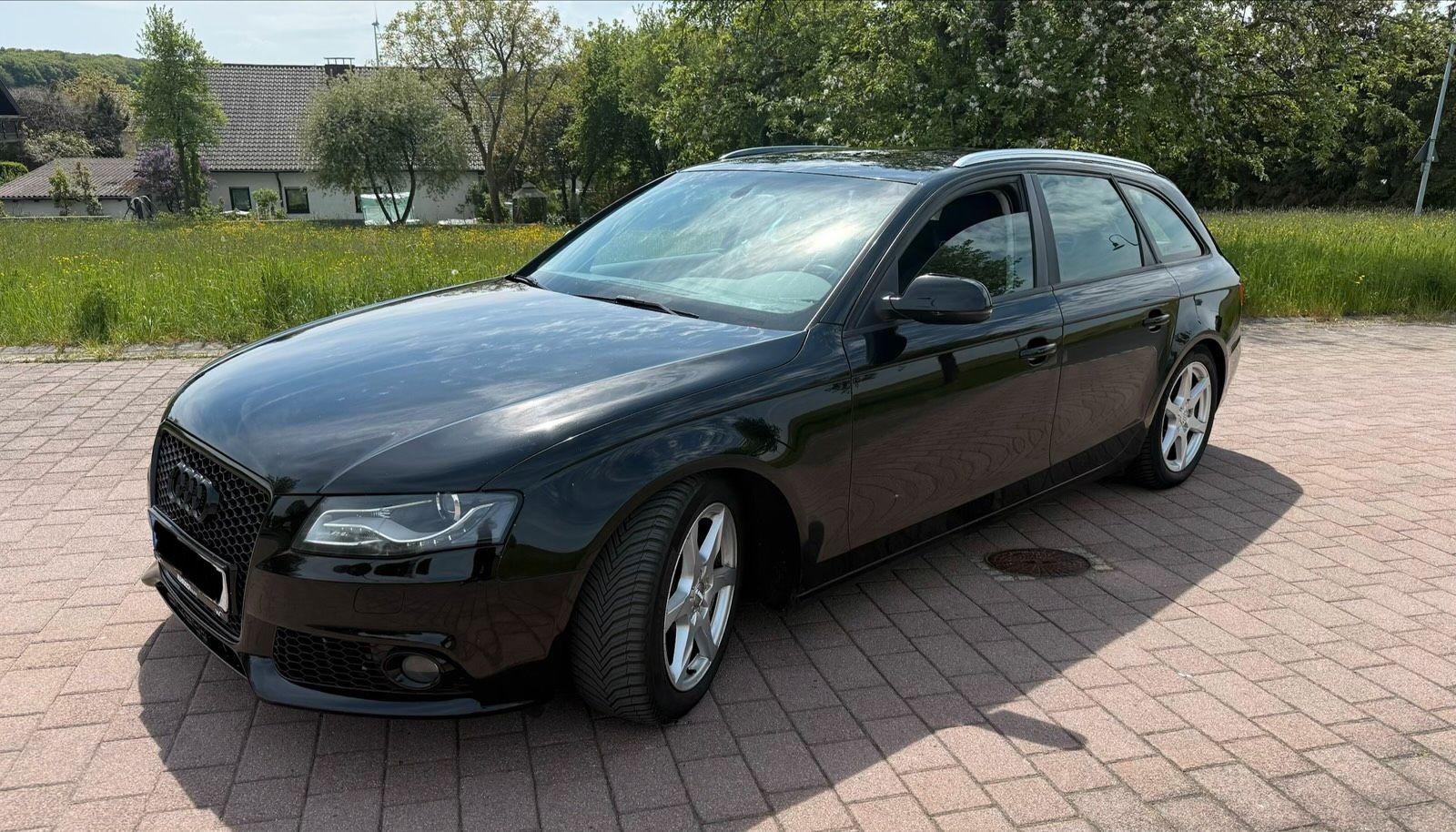 Audi Quattro 2010 — interior