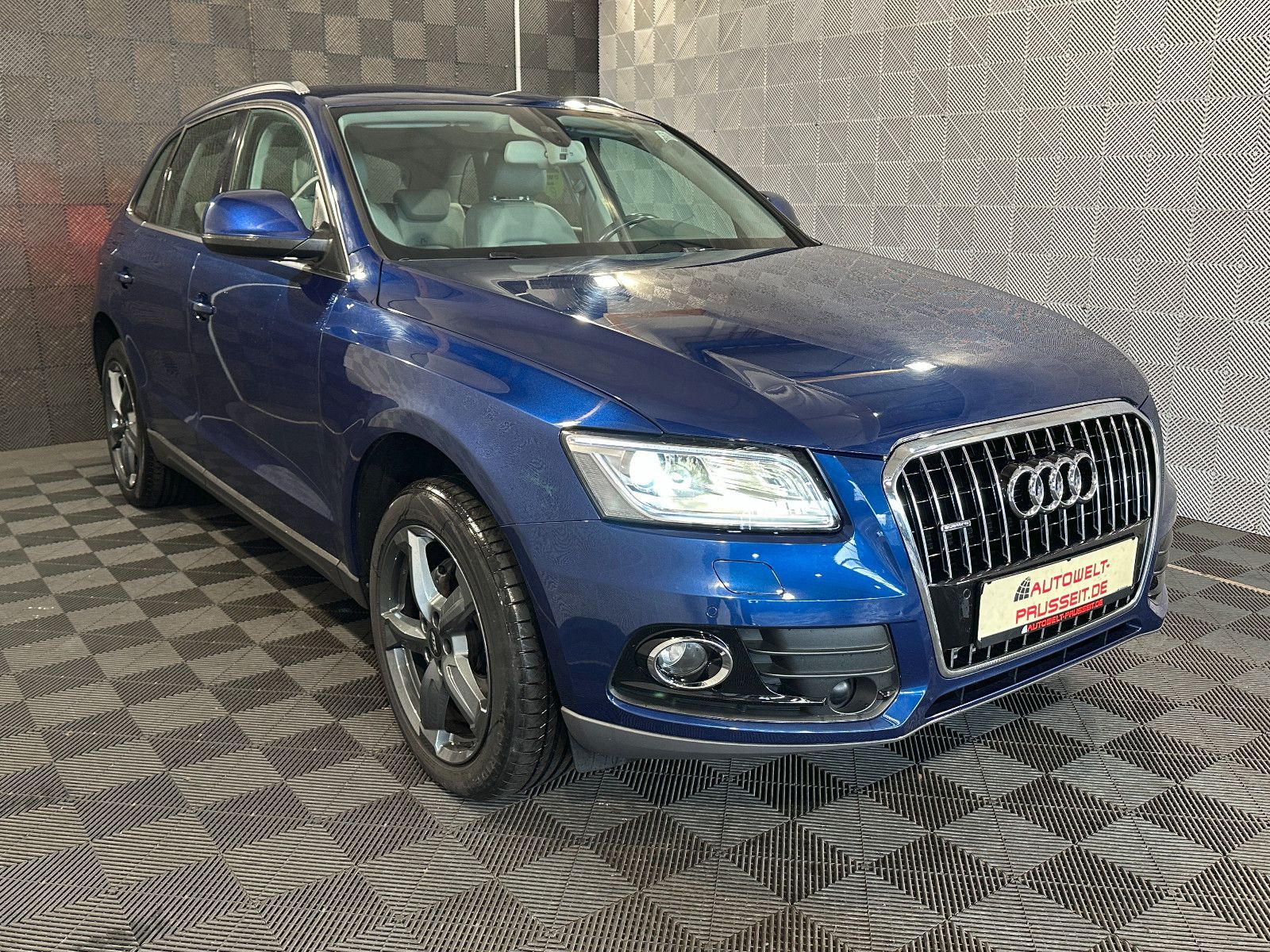 Gebrauchtwagen Audi Q5 Q5 2.0 TDI qu.*XENON PLUS*ST.HZ-AHK-ACC-PDC-SPUR in Horb am Neckar