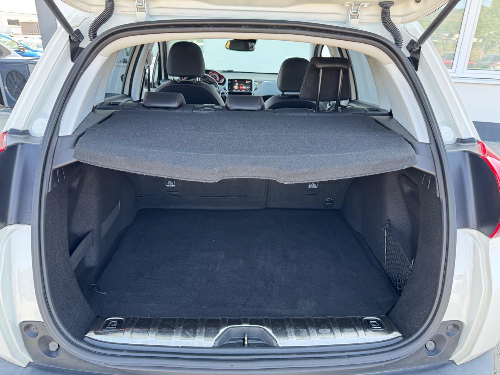 Peugeot 2008 Allure GT-Line