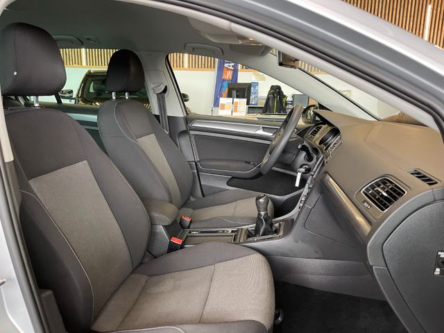 Volkswagen Golf VII Variant Trendline BMT *NAVI*TEM*TÜV-NEU