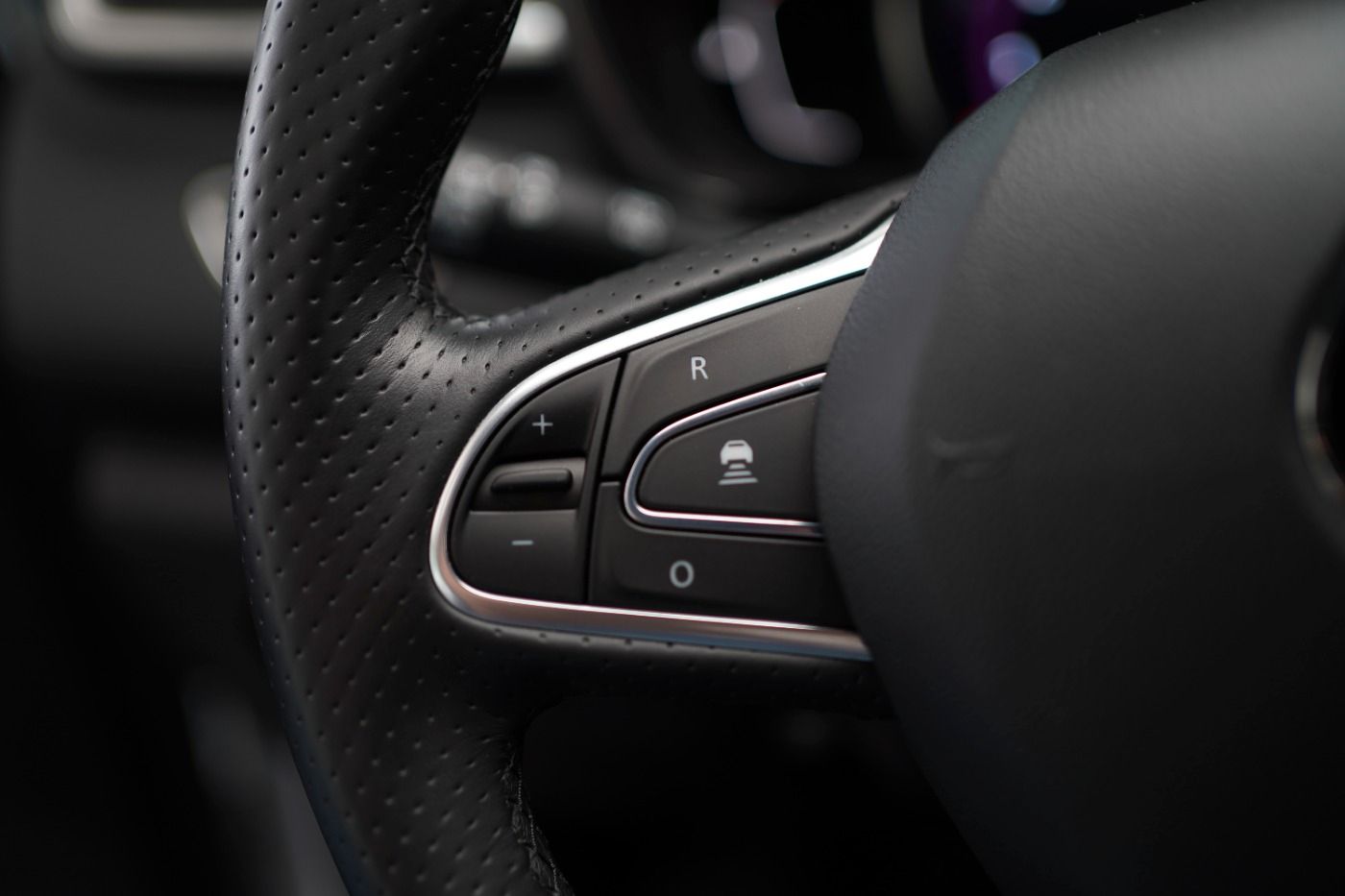 Fahrzeugabbildung Renault Kadjar TCe 140 Black Edition +Black Edition+Navi