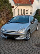 Peugeot 206 CC Tendance 135 Tendance mit Austauschmotor  - Peugeot 206 Tendance mit Benzin-Antrieb