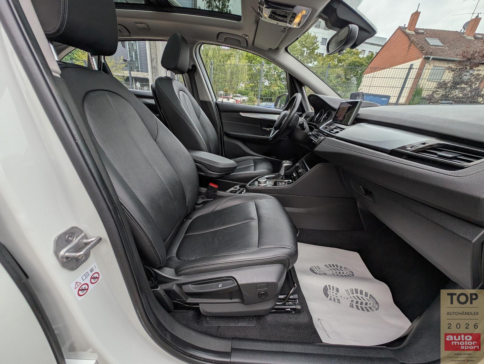 BMW 225xe Active Tourer Luxury-Line*ACC*AHK*PANO*HUD