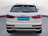 Audi Q3 2.0 TFSI quattro S tronic sport - Audi Q3 mit Benzin-Antrieb: Geländewagen, 2.0