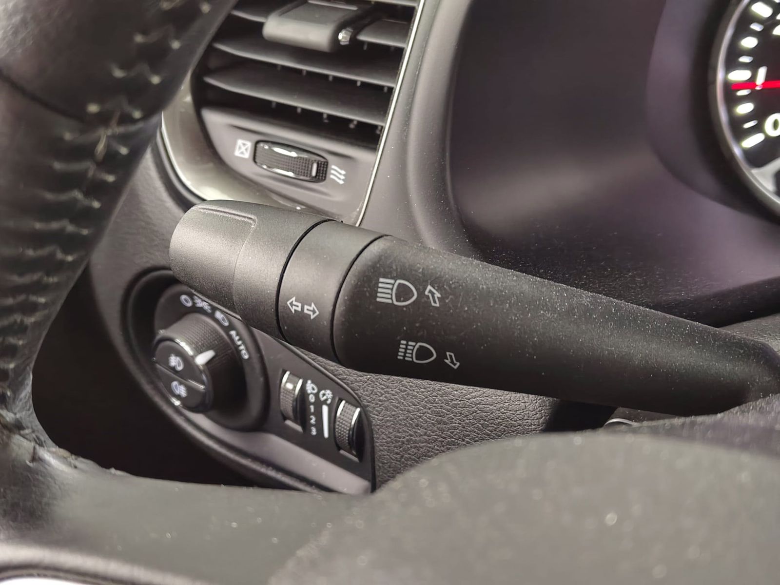 JEEP Renegade 1.5 MultiAir MHEV Altitude Automatik – Bild 34