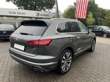 Volkswagen Touareg - 6