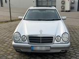Mercedes-Benz Mercedes Benz E280 Automatik Xenon TÜV 06/27 - gebrauchte Mercedes-Benz E 280 aus dem Jahr 1998