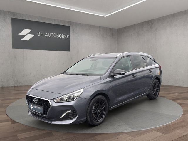 Hyundai i30 cw YES! Automatik/R-KAMERA/SPUR-ASSIST/SZHZ