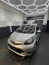 Toyota Aygo 1.0 Cool KLIMA PDC LED 1.HAND 5 TÜRER - Toyota in Düsseldorf: Aygo