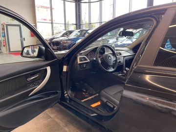 BMW 320 d xDrive *TÜV-NEU*SZHZ*PDC*LIMITER*NOTRUFSYS