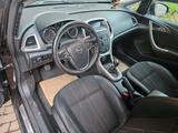 Opel Astra J turbo - Opel Astra: Roadster, Turbo