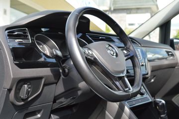 Volkswagen Touran  2.0 TDI BMT DSG S&S Sound-Plus 7-Sitzer