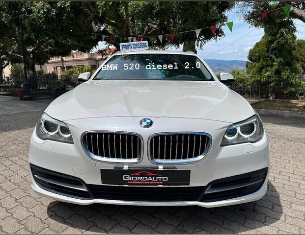 BMW Bmw 520 520d xDrive Luxury