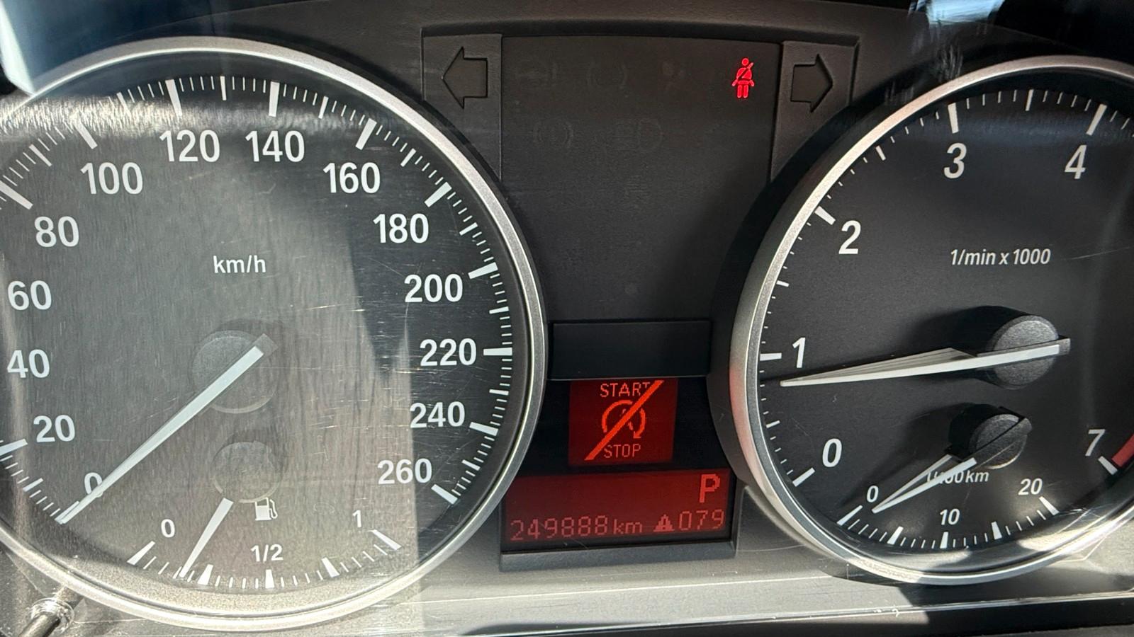BMW X1 2014 — photo 12