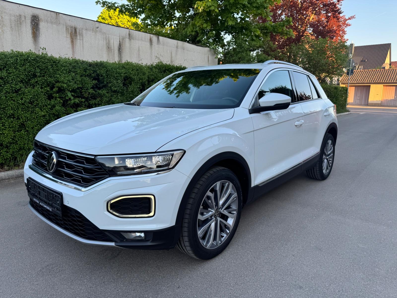 Volkswagen T-Roc 1.5 TSI Sport PANORAMA KAMERA 1HAND LED