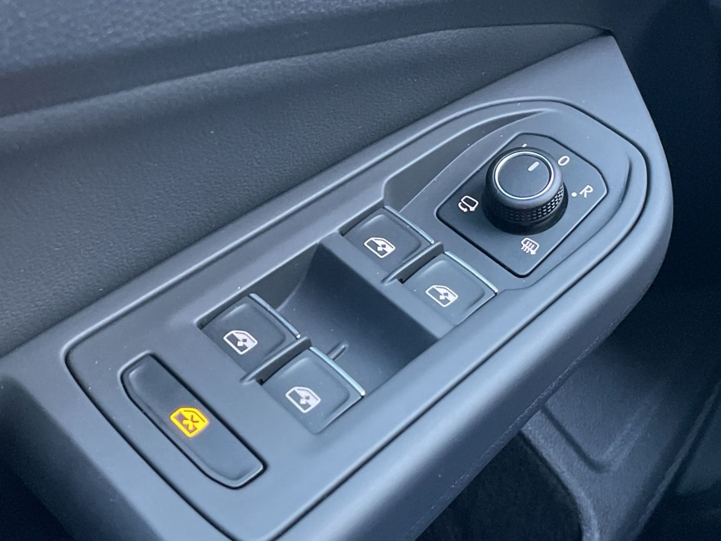 Golf VIII 1.5 eTSI DSG Goal AHK/Kamera/LED Plus/