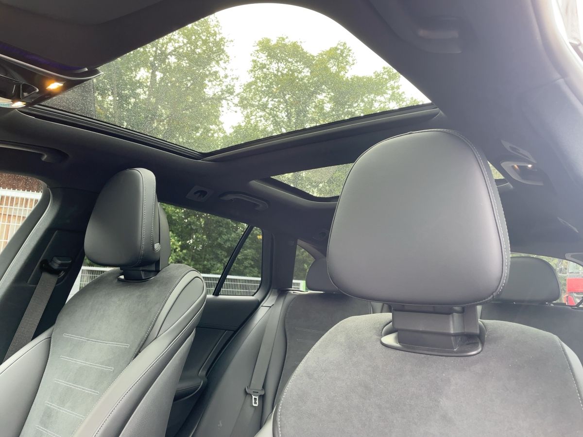 Fahrzeugabbildung Mercedes-Benz C 220 T d AMG/Pano/Kamera/AHK