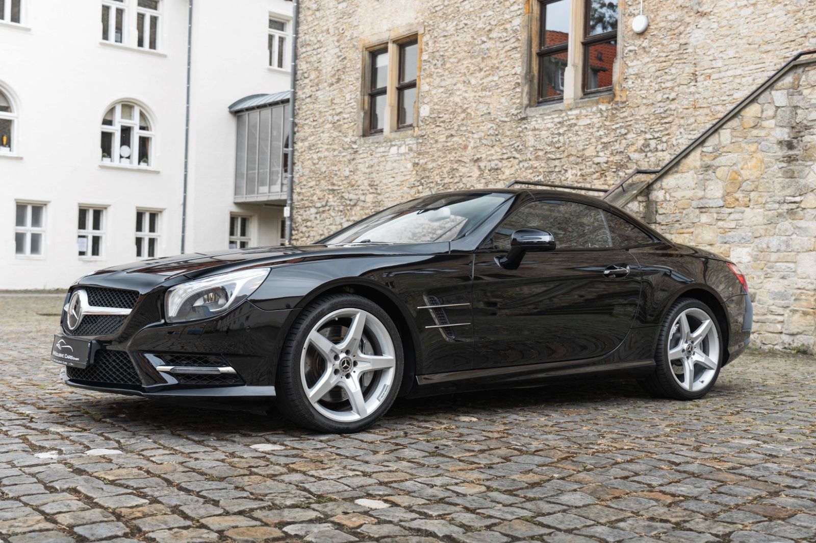 Fahrzeugabbildung Mercedes-Benz SL 400 Roadster AMG SPORTPAKET ACC KAM NAV H&K